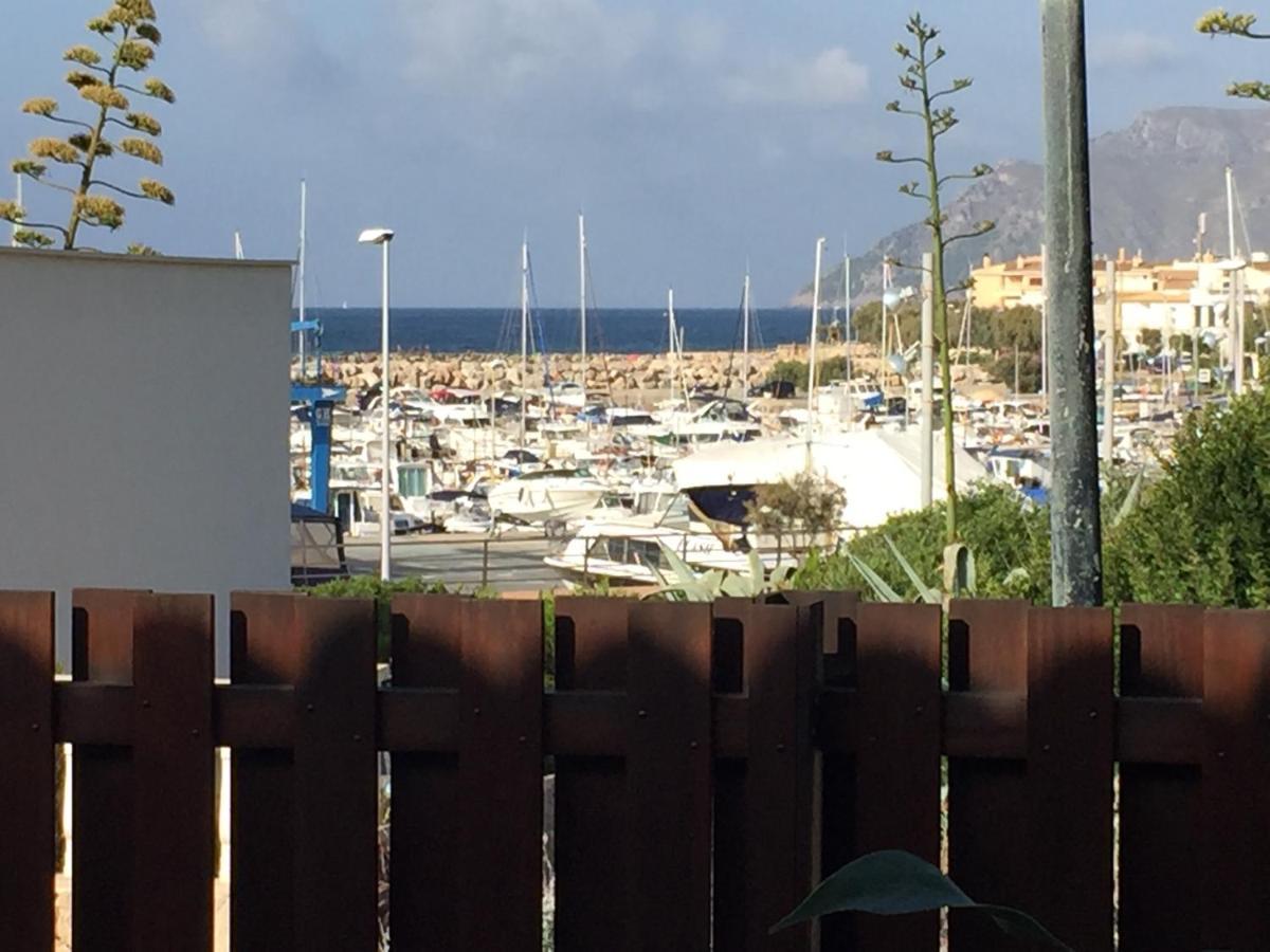 Catala Willa Colonia de Sant Pere
